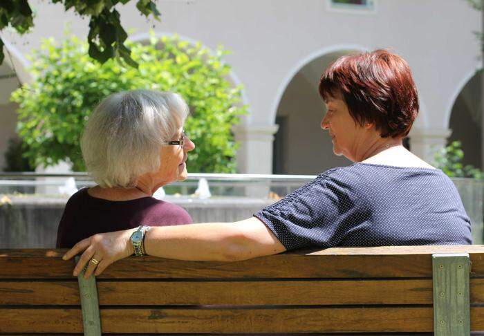 Die Sozialbegleiterinnen aus dem Bezirk Südoststeiermark treffen sich regelmäßig mit ihren Klientinnen und Klienten