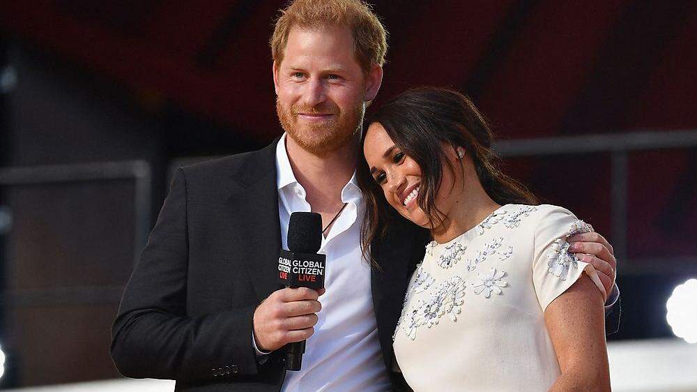 Prinz Harry mit seiner Frau Meghan ließen sich für Netflix mit der Kamera begleiten