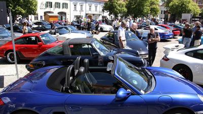172 Porsche-Fahrer reisten eigens nach Fürstenfeld zum Treffen an