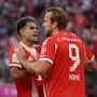 Neuzugang Luis Diaz (links) ist nach Harry Kane der beste Scorer beim FC Bayern