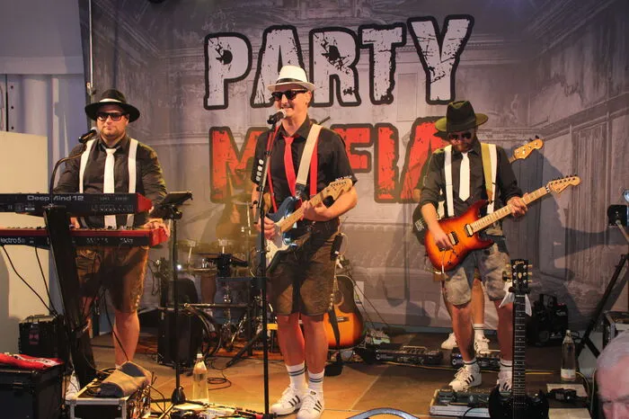 Die Partymafia (vormals Sondercombo) sorgte für Stimmung