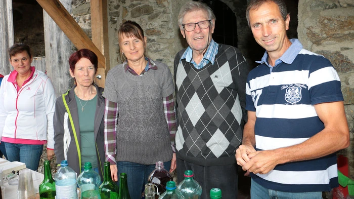 Der Verein „Licht ins Leben„ mit Obmann Alois Volgger und der Burgenverein Krems unter Obmann Ernst Lasnik luden zum „Tag der offenen Tür“ auf die Burgruine Krems in Voitsberg.