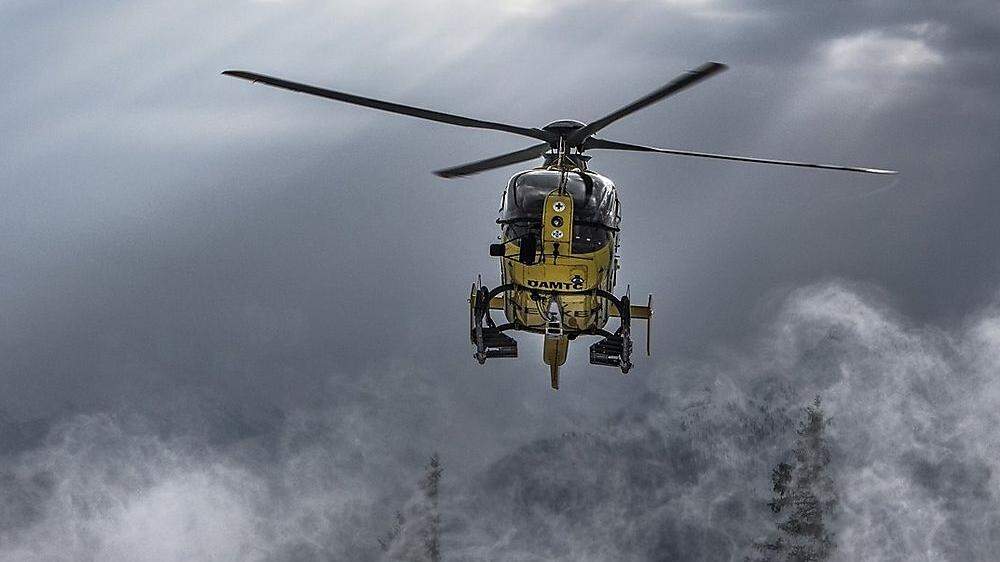 Hubschrauber musste verunglückte Wanderung ins UKH Graz fliegen
