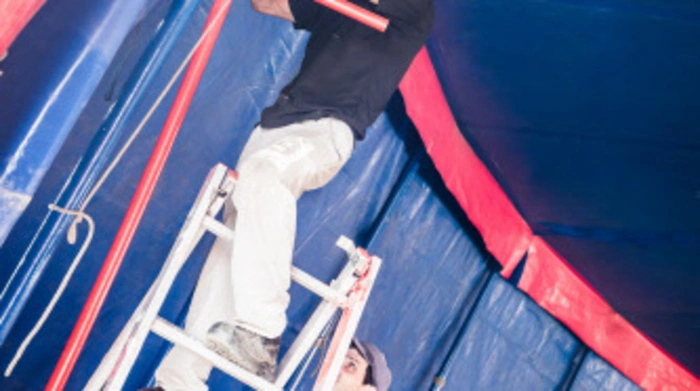 Kein Zirkus ohne Zelt, der Hauptteil des Aufbaus erfolgt am Mittwoch