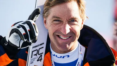 Knauß adelt Hirscher