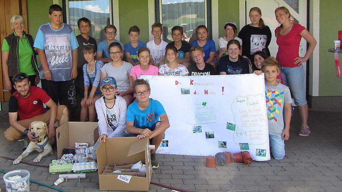 Schüler der NMS Obdach trafen Hundetrainerin Elke Mlakar