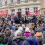 Rund 2000 Arbeitnehmer protestierten gegen die stockenden Verhandlungen für den Kollektivvertrag in der IT-Branche 