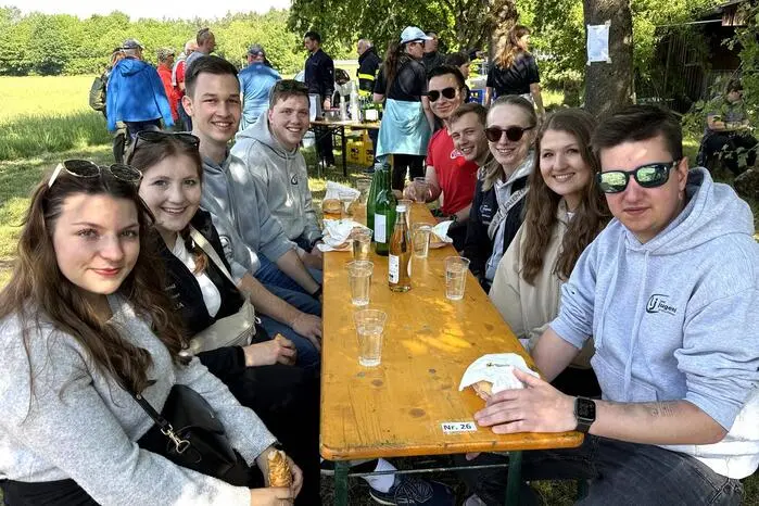 Drei Labestationen sorgten für das leibliche Wohl der vielen Wanderer