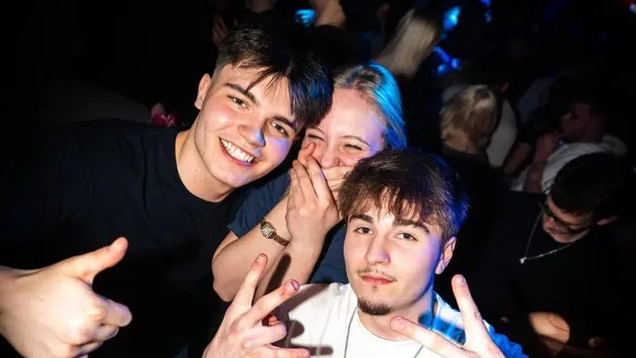 Klicken Sie sich durch die Bilder von der Partynacht!