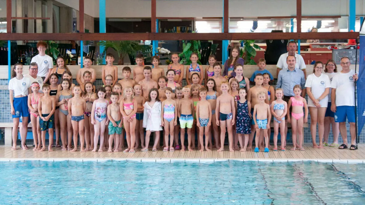 Der Abschluss im heurigen Sommer: 49 Kinder und Jugendliche traten in Feldbach zu einer Schwimmprüfung an