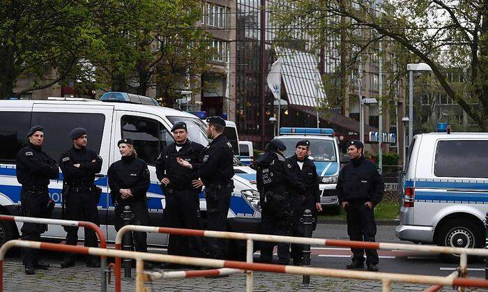 Bereits im Vorfeld: Großes Polizeiaufgebot in Köln