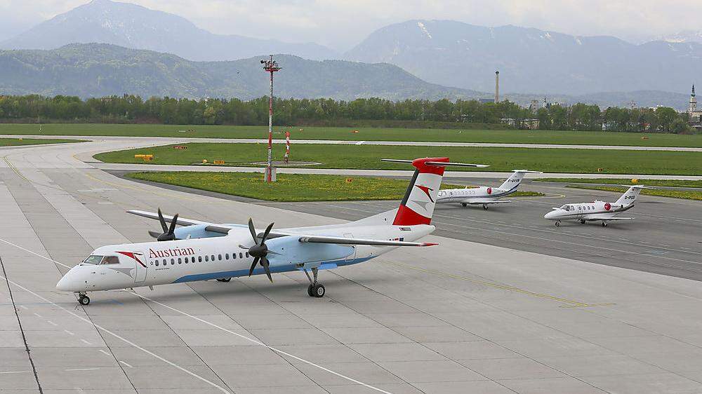 Flug von Klagenfurt nach Wien wegen technischer Probleme abgesagt: Das Flugzeug durfte nicht mehr starten. Es wird jetzt genau durchgecheckt (Symbolfoto)