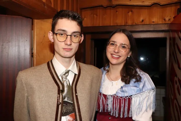 Am Foto von der "Landjugend Steuerberg" der Obmann David Prossegger und die Leiterin-Stellvertreterin. Katja Zitterer.