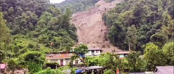 Die schweren Niederschläge hatten massive Erdrutsche zur Folge