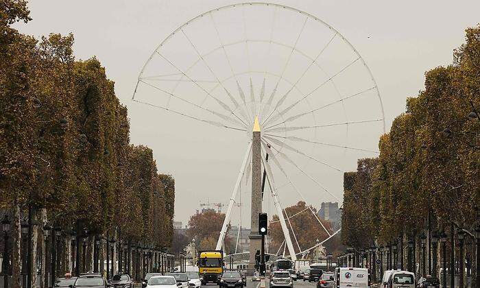 Riesenrad auf dem Place Concorde