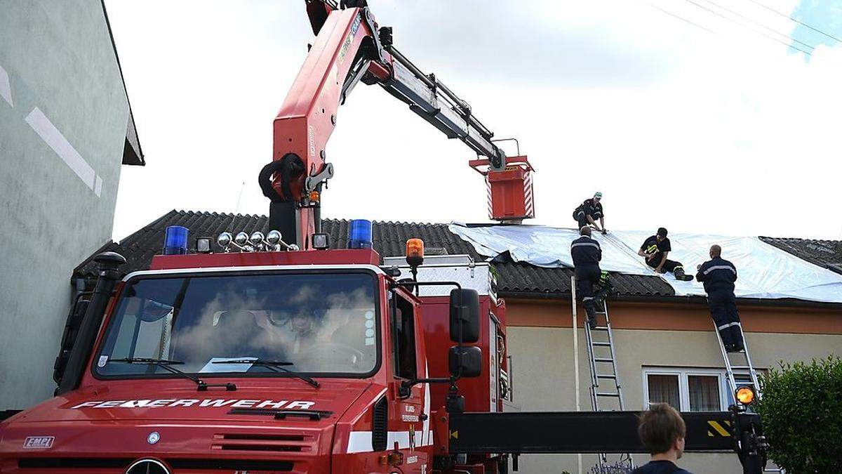 Feuerwehren im Unwettereinsatz