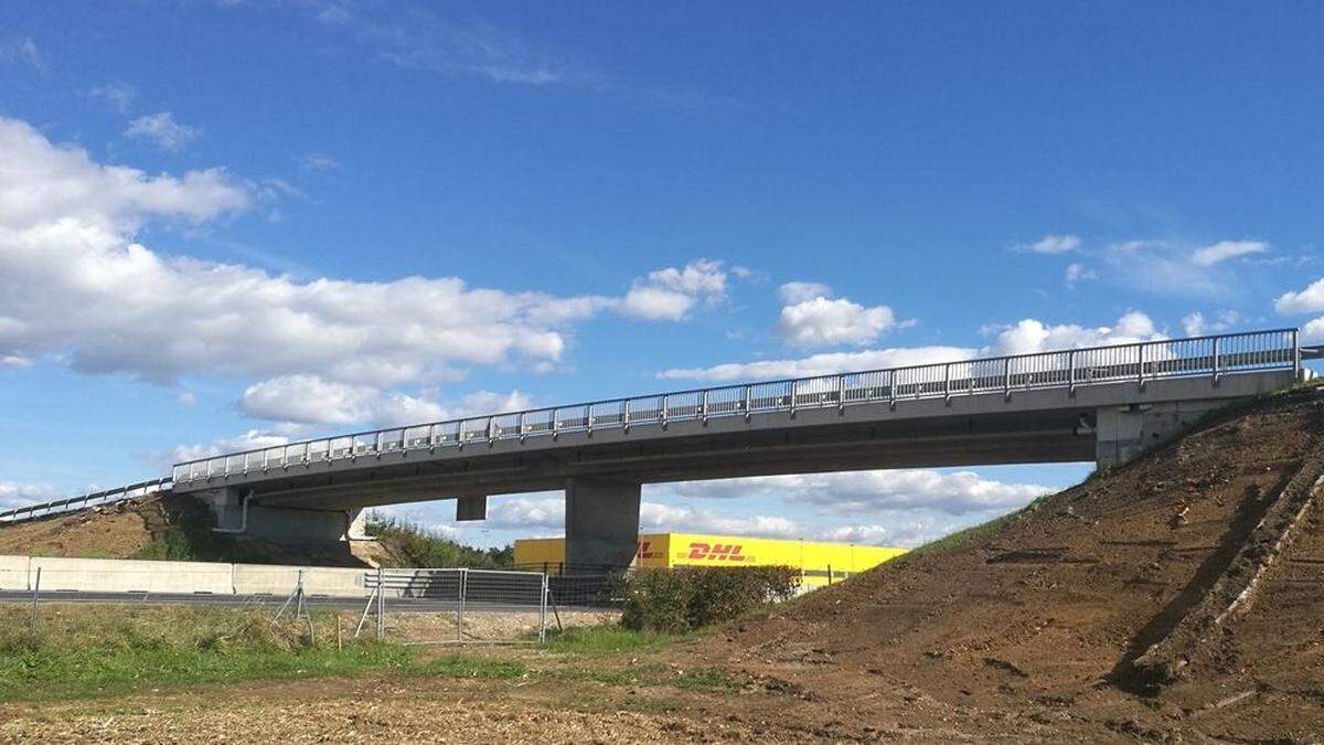 Die A9 wird wegen des Baus mehrerer neuer Brücken gesperrt