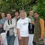 Wirt Rudolf Pummer (l.), Limmitationes-Vorstandsmitglieder Heinz Gohlke, Udo Preis, Elias Gross, Bürgermeister Eduard  Zach (r.) und die Musiker Josef Kolarz, Peter Schroll und Pintoo Khan von der Formation Lila, erster Gig der Sommerkonzerte