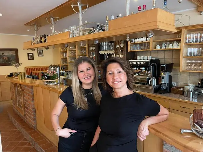 Selina und Iris Runda vom Jägerwirt in Augsdorf