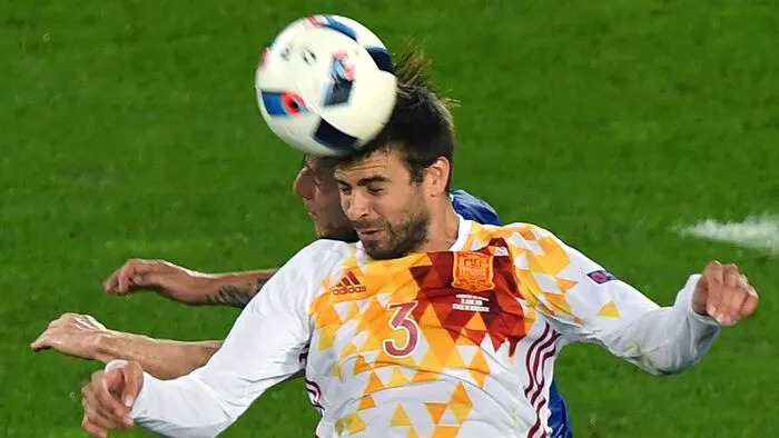 Den Spaniern fiel nicht nur der Ball auf den Kopf, sondern auch Kroatien