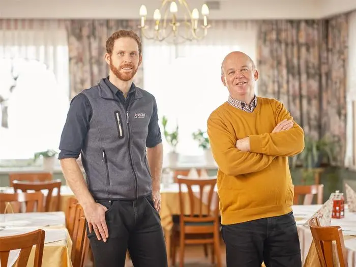 Hans (rechts) und Marko Ogris wollen Stimmung machen