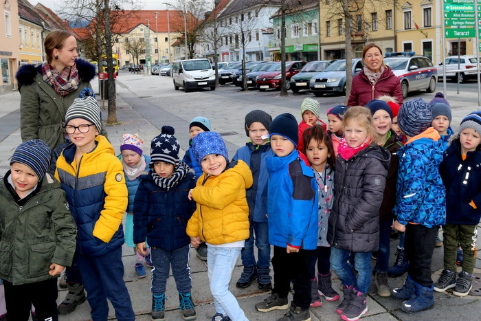 Auch der Kindergarten war verterten.