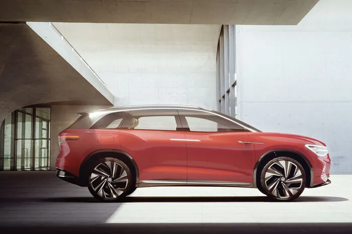 Das nächste Mitglied der Stromer stellen die Wolfsburger auf der Autoshow in Shanghai ins Rampenlicht: Es ist ein SUV in der Fünf-Meter-Klasse mit dem Namen Roomzz, das 2021 zuerst in China auf den Markt kommen wird.
