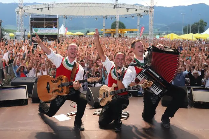 Es folgten "Die jungen Zillertaler".