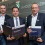Vorstellung der Blackout-Mappe:  Martin Weber, LH-Stv. Michael Schickhofer, Armin Forstner
