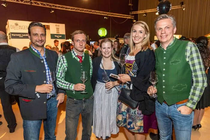 Klicken Sie sich durch viele weitere Bilder!