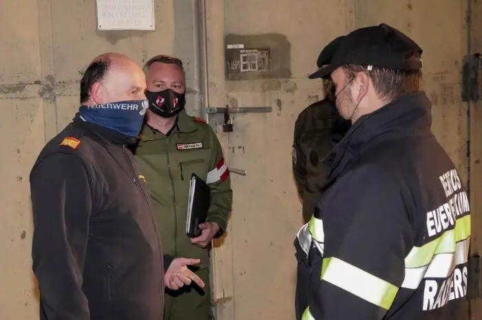 Auf Anforderung des Innenministeriums wurden am Dienstagabend zwei Feuerwehr-Katastrophenhilfskontingente aus der Steiermark und aus Niederösterreich nach Kroatien entsandt.