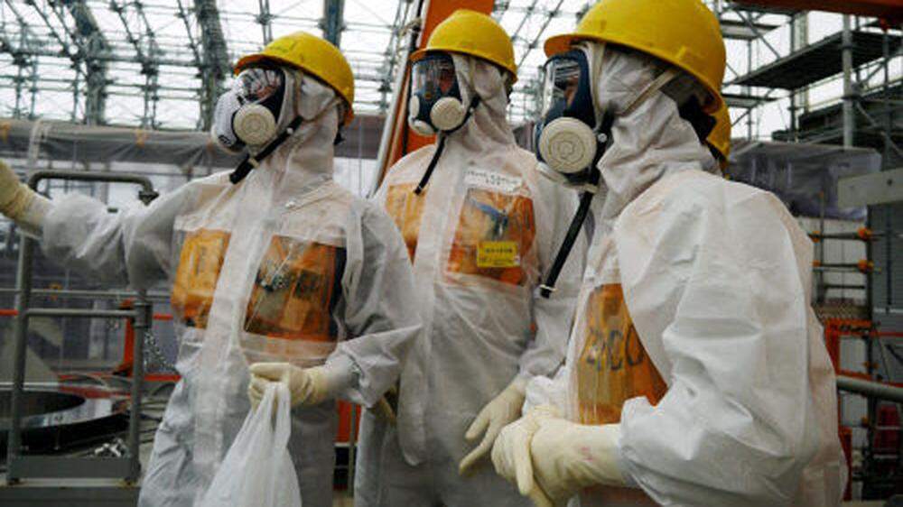 Arbeiter nach dem Atomunglück in Fukushima