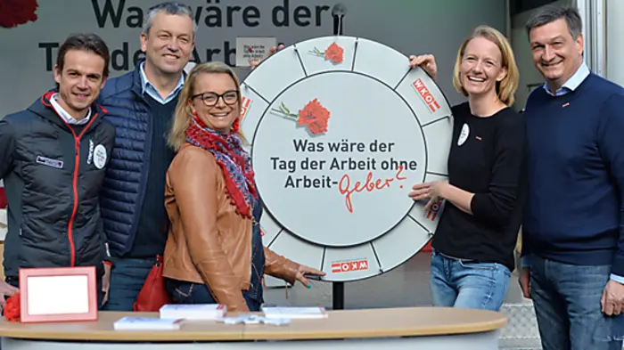 Wirtschaftskammer-Marketingleiter Markus Polka, Bezirksstellenobmann Max Habenicht, seine Stellvertreterin Christiane Holzinger, WK-Vizepräsidentin Carmen Goby und WK-Präsident Jürgen Mandl