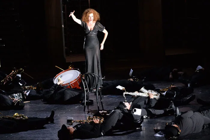 Stefanie Dvorak während der Fotoprobe der Neuinszenierung "Die letzten Tage der Menschheit" von Karl Kraus im Landestheater Salzburg