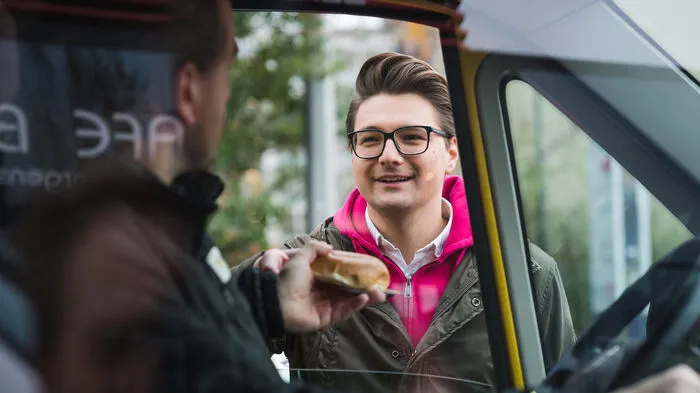 Der Grazer Neos-Gemeinderat Niko Swatek ist mit 28 Jahren der jüngste Spitzenkandidat dieser Landtagswahl