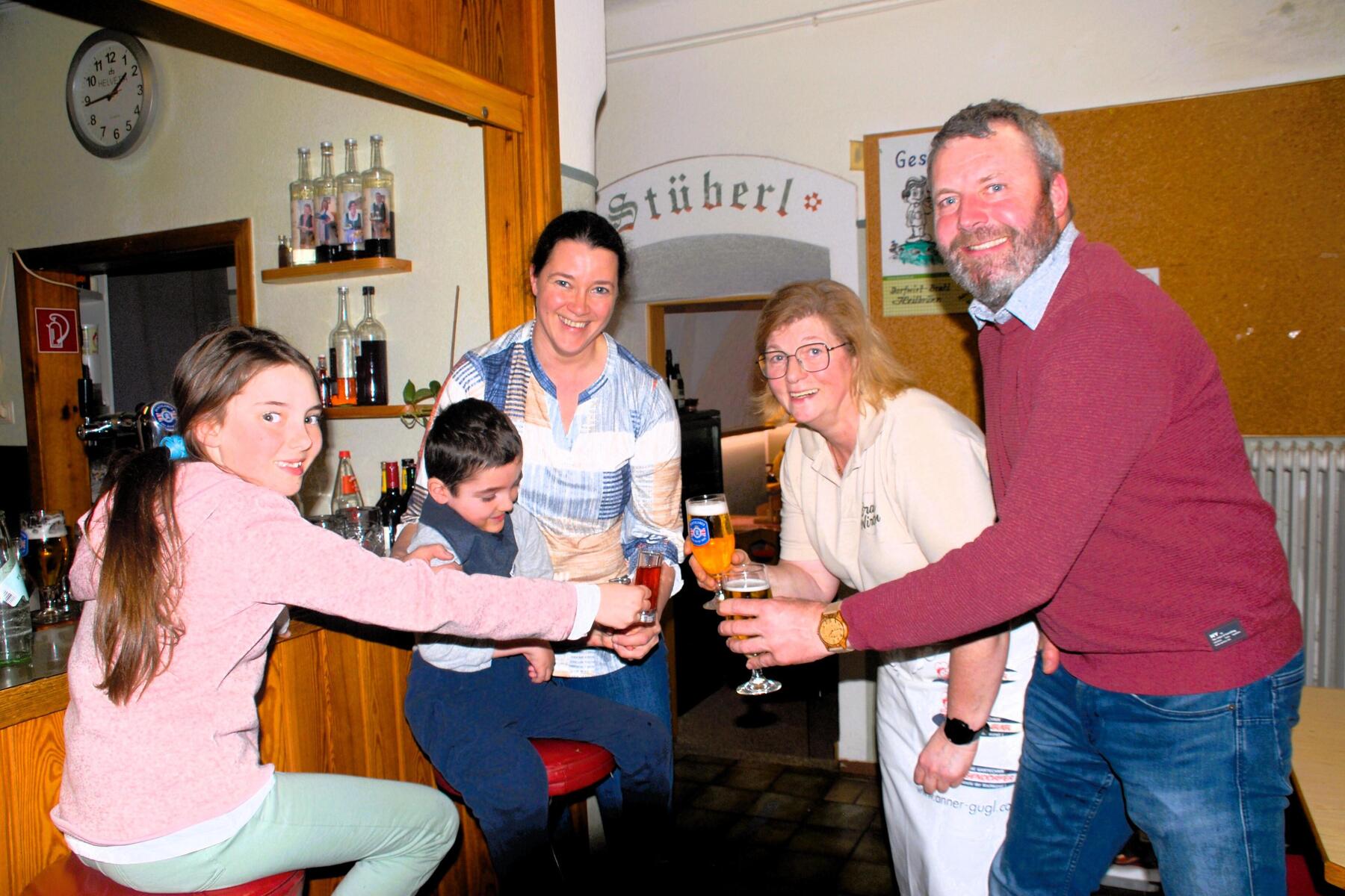 Musi-Sonntag in Heilbrunn: Bratlwirtin lud zur Musik und guten Laune auf die Alm