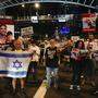 In Tel Aviv demonstrierten zahlreiche Menschen für eine Freilassung der Geiseln
