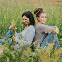 Als die „Wilden Schwestern“ zelebrieren Elisabeth Gindl und Roswitha Fauster in Bad Gleichenberg die Liebe zur Natur, Nachhaltigkeit und Regionalität