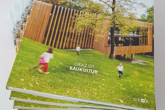 Diese und noch viele andere Beispiele finden sich im Buch „Graz ist Baukultur“, den es im Bauamt, im Kunsthaus und im Buchhandel um 32,50 Euro zu kaufen gibt.