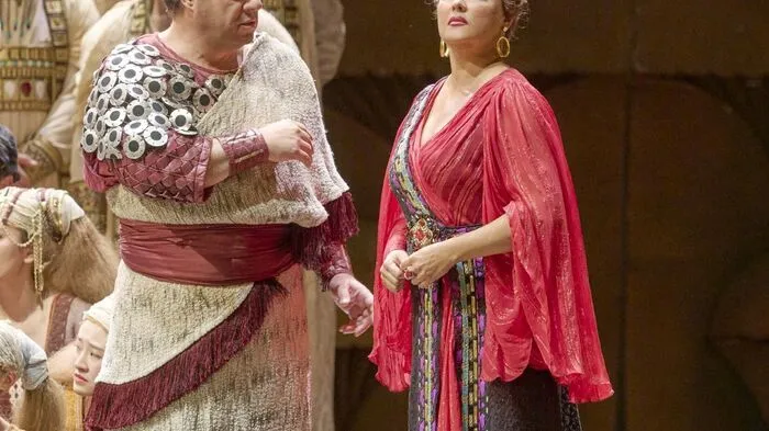 "Aida" in der Wiener Staatsoper: Anna Netrebko mit Luca Salsi