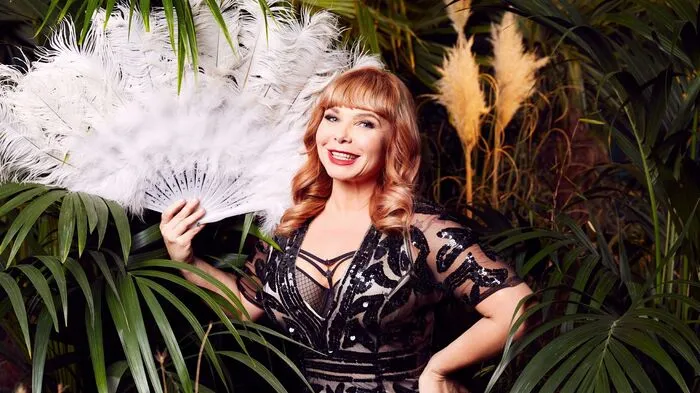 Sandra Steffl (47): Ist eine deutsche Schauspielerin und Moderatorin. Zumindest die Zuschauer dürften bei den Prüfungen ihre Freude mit ihr haben: "Ich mag keine Spinnen, keine Ratten oder Viecher auf mir drauf. Auch Ameisen, die mich anpinkeln, sind keine schöne Vorstellung." Und was ist mit Kakerlaken? "Ich hasse Kakerlaken!"