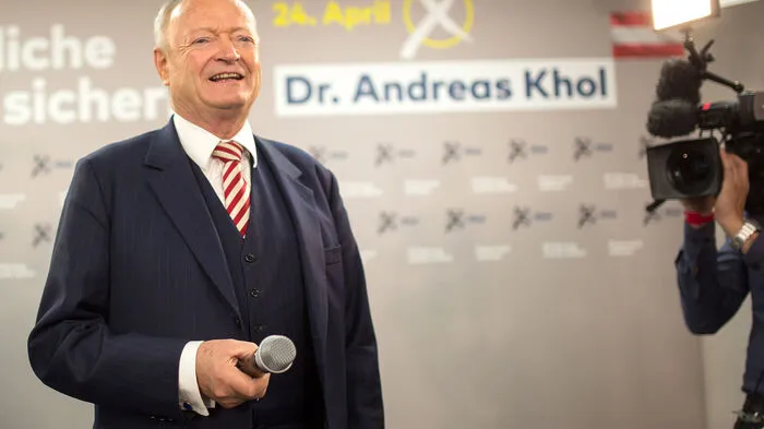  "I mog des Land, i mog die Leit." - Das hat Andreas Khol (ÖVP) als Begründung für seine Bundespräsidentschaftskandidatur gereicht.