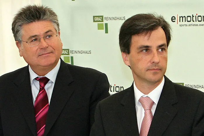 Denn ihr direkter Konkurrent Walter Ferk hat die Urabstimmung mit den Gewerkschaftern im Rücken für sich entschieden. Er zog als Spitzenkandidat in die Wahl 2003 und dort den Kürzeren gegen ÖVP-Chef Siegfried Nagl, der die Volkspartei von Platz drei auf eins und somit ins Bürgermeisteramt katapultierte. Erstmals seit 1985 stellte die SPÖ in Graz nicht mehr den Bürgermeister. Ferk gab den Vizebürgermeister und trat 2008 noch einmal bei der Gemeinderatswahl an, um erneut zu verlieren ...