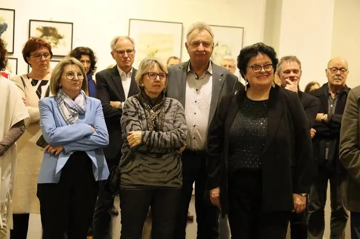 Klicken Sie sich durch weitere Bilder der Ausstellungseröffnung!