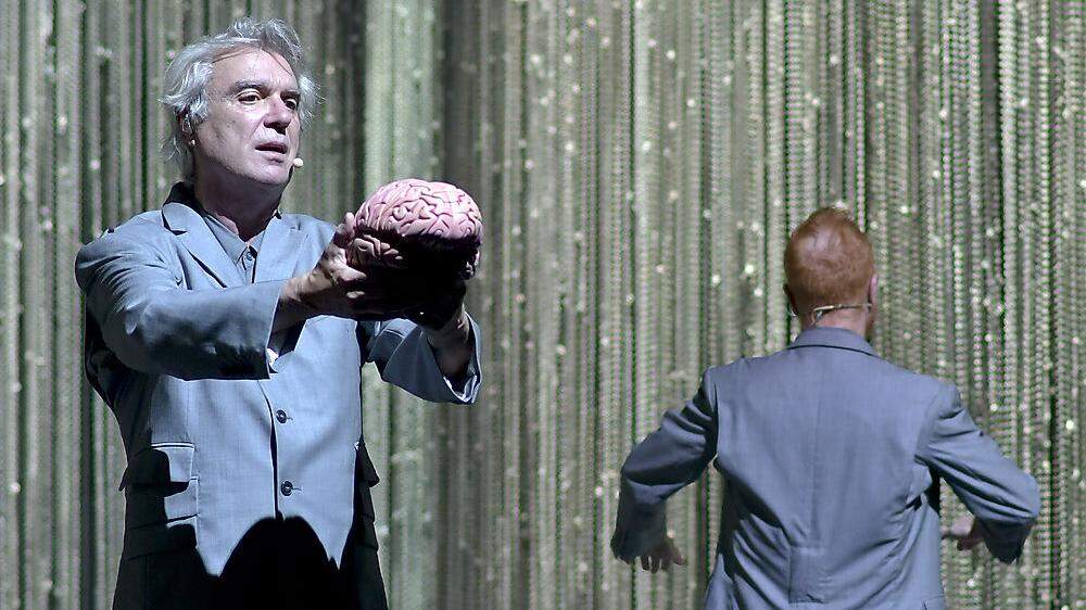 Konzert mit Hirn. Und mit Köpfchen. David Byrne im MQ Wien