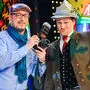 Elf Jahre lang als kongeniales Duo auf der Faschingsbühne: Peter Michael Kowal (links) und Gunnar Zechner als „Focknbauer“ 	