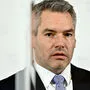 Innenminister Karl Nehammer steht nach den Ermittlungspannen unter Kritik