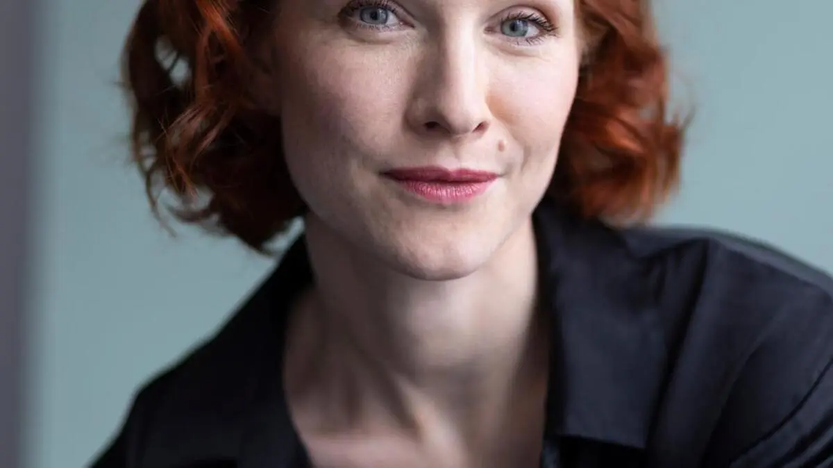 Wer Stress hat, genießt auch Ansehen. Deshalb arbeiten auch reiche Menschen wie viel als gut ist. Warum hetzen wir so durchs Leben? Und was bedeutet diese Hast für Menschen, die nicht so viel verdienen?