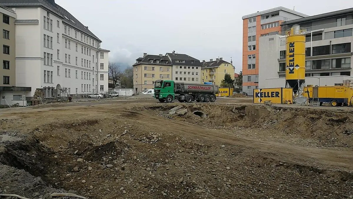 Der Tunnel am Baugelände des Maxpalais sorgte bei einigen für Stirnrunzeln