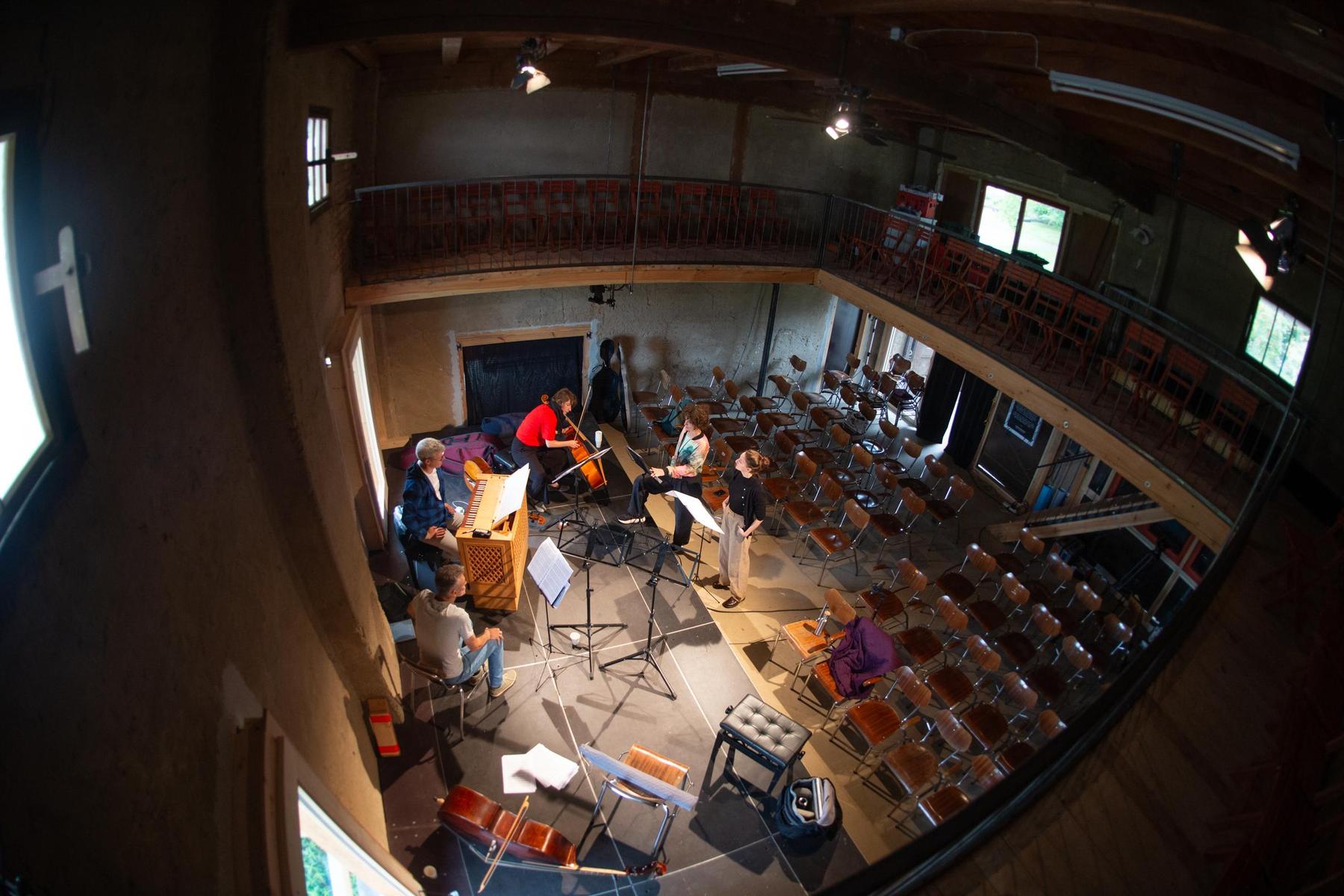 Trigonale: Ein Festival zwischen Container und Krönung